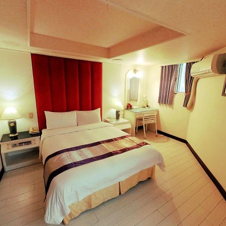 Athens Hotel Taichung Extérieur photo