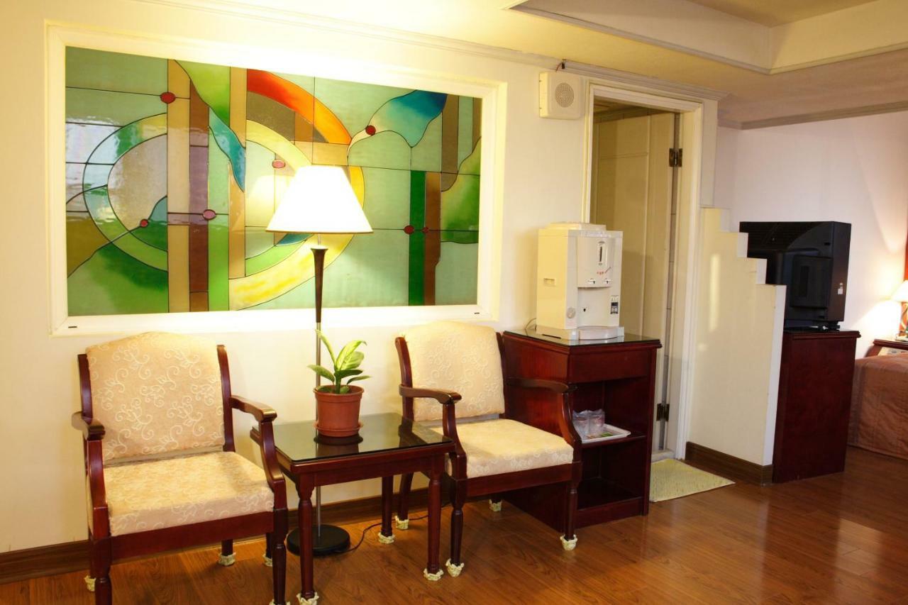 Athens Hotel Taichung Extérieur photo