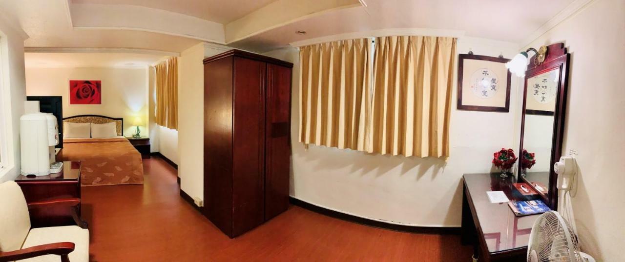 Athens Hotel Taichung Extérieur photo